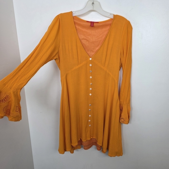 Chelsea & Violet Orange Y2K Babydoll Festival Bell Sleeves Button Up Tunic Sz M - Picture 3 of 10